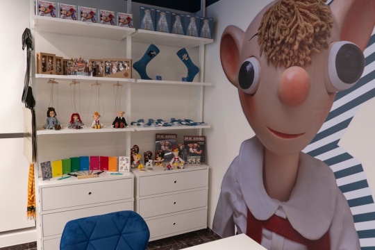 Hurv�nek slav� 100 let premi�rami, nov�m kabaretem i znovuotev�en�m divadla