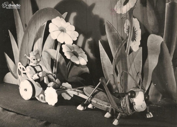 Hurvnek se u arovat (1937), foto: archiv D S+H